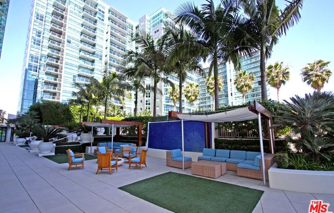 13700 MARINA POINTE DR