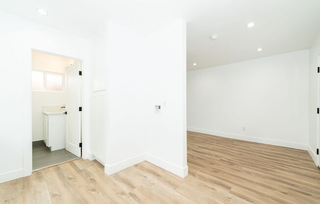 Studio, 1 bath, 363 sqft, $1,850, Unit 7022