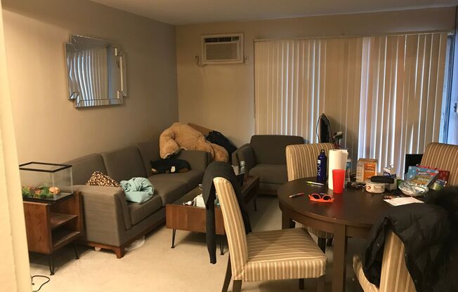 1 bed, 1 bath, 552 sqft, $1,900, Unit 18