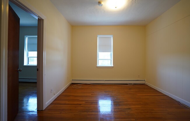 172 North Beacon St. 2S