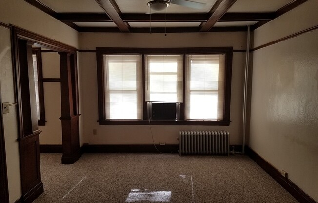 Studio, 1 bath, 380 sqft, $650, Unit 23