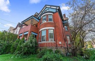 700 Ivy Street