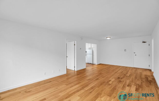 Inner Sunset: Top Floor w/ Optional Parking & Laundry Onsite