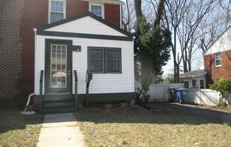 Semi-Deteched Near Hunington Metro!!