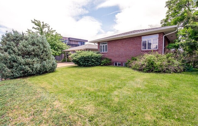 2360 BALSAM DR