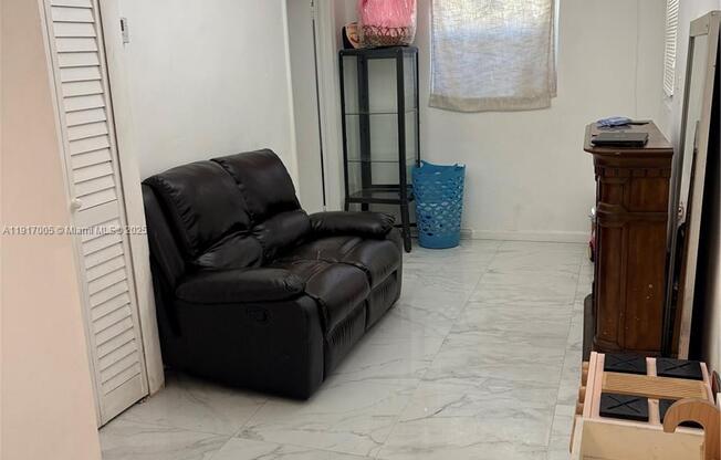 1560 NORTHWEST 25 AVE