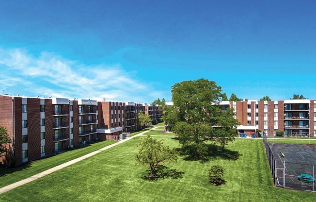 Lansing Riverwood, LLC