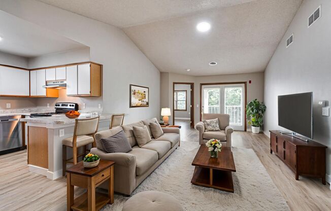 3 beds, 2 baths, 1,250 sqft, $2,199, Unit 3138