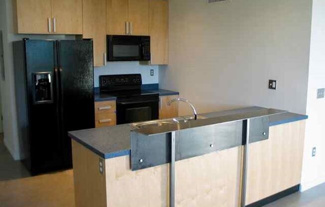 Studio unit at ICE HOUSE LOFTS!!