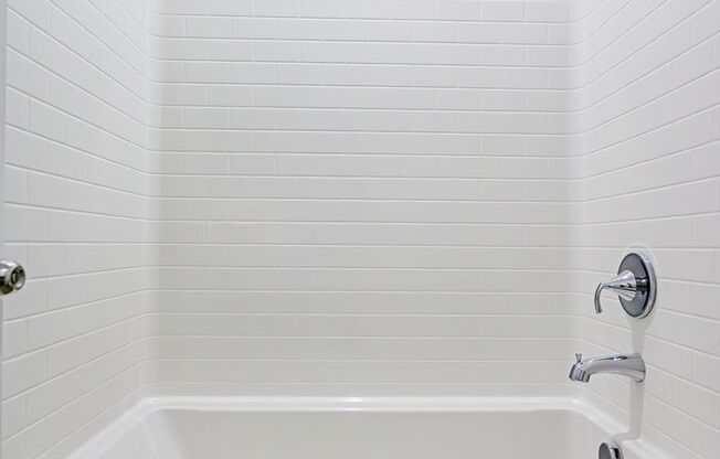 3 beds, 2.5 baths, $1,852