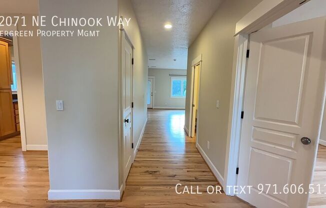 22071 NE CHINOOK WAY