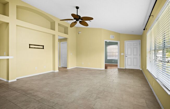 Key Vista home on cul-de-sac
