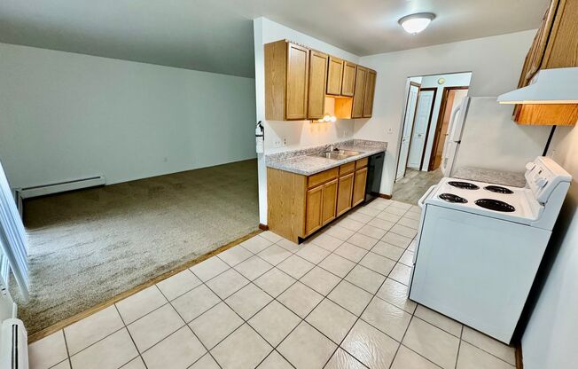 1 bed, 1 bath, 800 sqft, $1,145, Unit 31