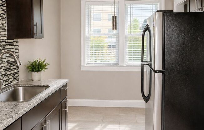 1 bed, 1 bath, 650 sqft, $1,295, Unit C2
