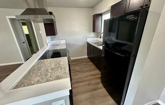 Move-in ready! Upgraded 2 Bedroom Condo