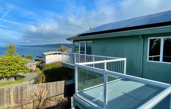 Exquisite 5-Bedroom, 3-Bath View Home in North Beach