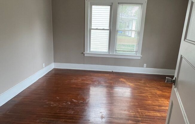 3 bedroom/1 bathroom house