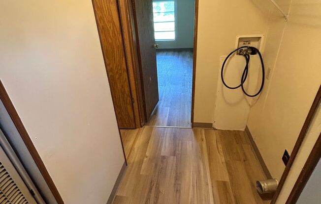 2 beds, 2 baths, 980 sqft, $995