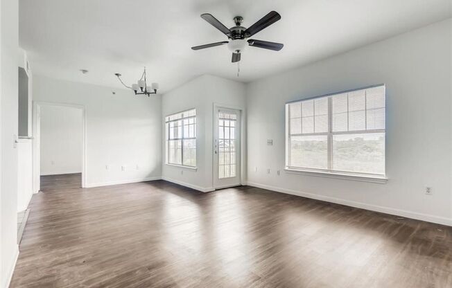 2320 Gracy Farms Lane, Unit 835