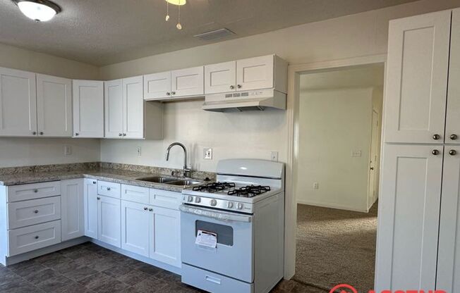 2 beds, 1 bath, $1,800