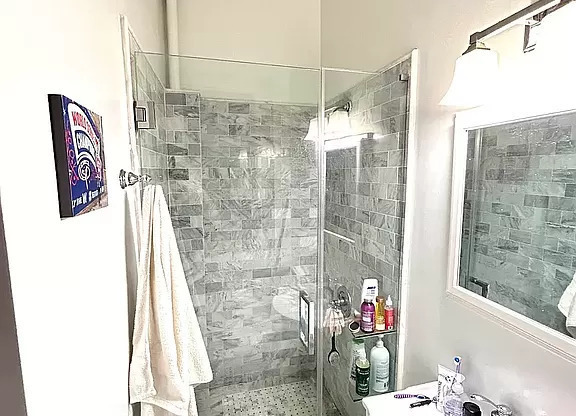 Studio, 1 bath, $2,800, Unit 15