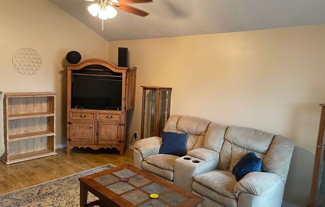 MAY PRE-LEASE!!!!  Adorable 3 Bedroom Home in Westfield