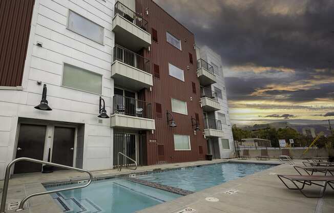 photo of the swimming pool and hot tub at The Lotus Apartments in Downtown Salt Lake City, Utah