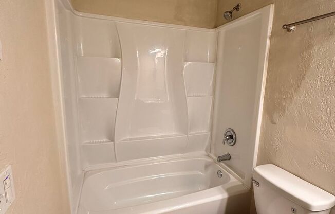 (WWA) 1 bedroom/1 bathroom