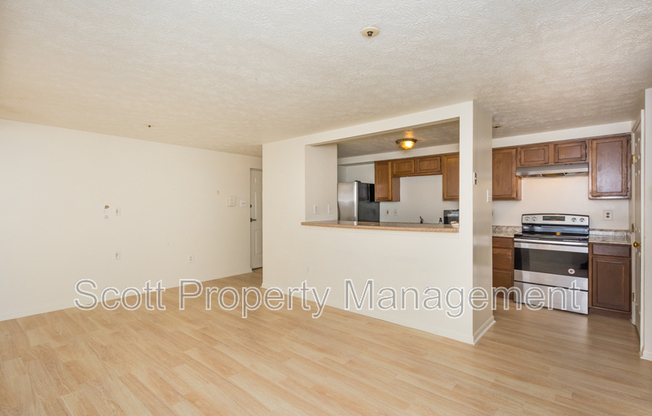 903 WOODBRIDGE CT