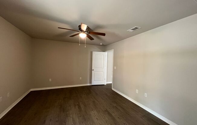 3 beds, 2 baths, $1,875