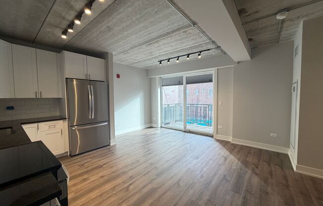 2 beds, 2 baths, 908 sqft, $3,500, Unit 952-211