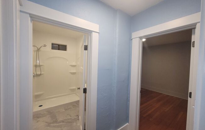 Charming 2 bed 1 bath