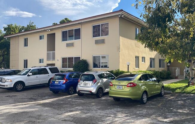 1 bed, 1 bath, 567 sqft, $1,880, Unit 25- Unit 16