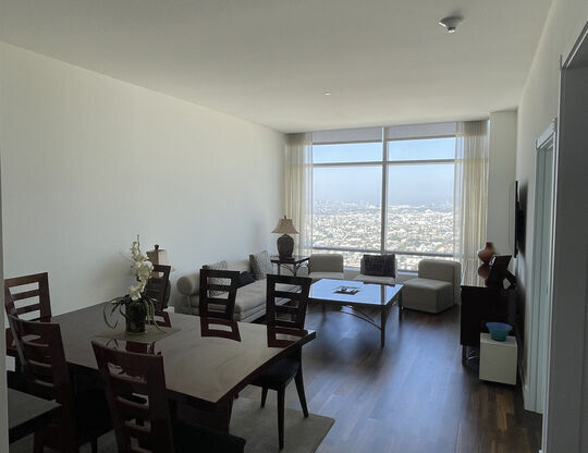 1 bed, 2 baths, 1,090 sqft, $6,000, Unit 39F