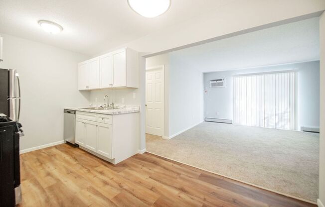 1 bed, 1 bath, 700 sqft, $1,240, Unit 116