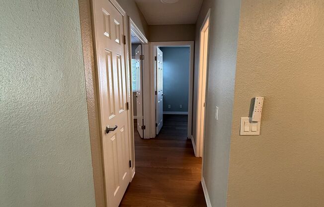 1 bed, 1 bath, 868 sqft, $2,420, Unit I5