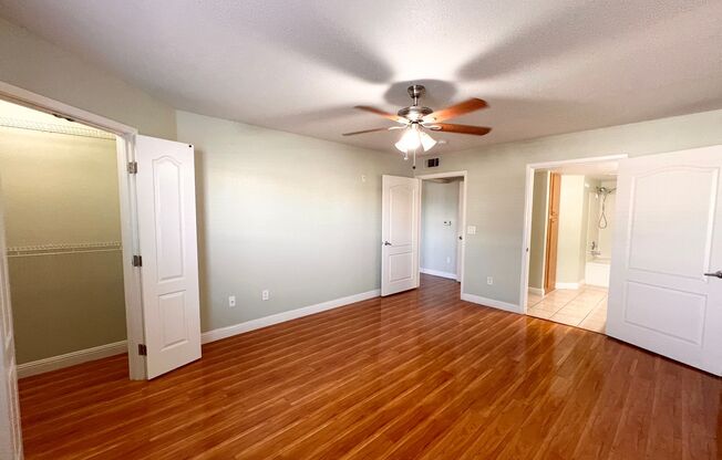 1 bed, 1 bath, $1,100, Unit # 1202
