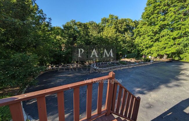 21225 MARY LYNN DR