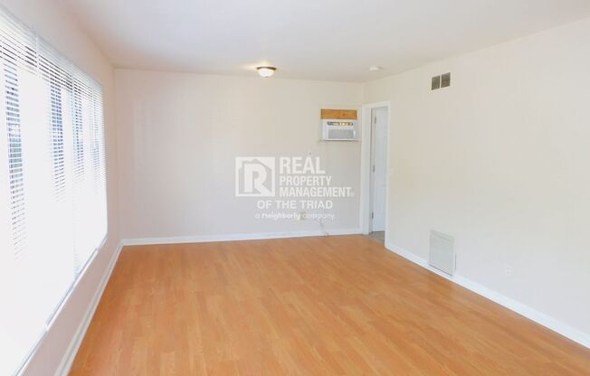 1 bed, 1 bath, 600 sqft, $659, Unit Unit D