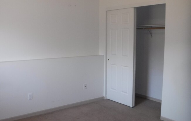 2 beds, 1.5 baths, $1,825, Unit 240C