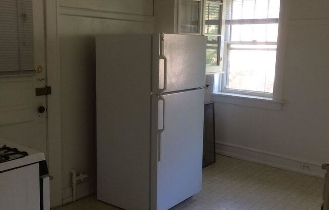 1 bed, 1 bath, $785, Unit 2207-14