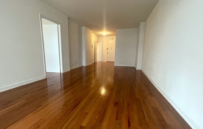1 bed, 1 bath, 604 sqft, $4,000, Unit 15G