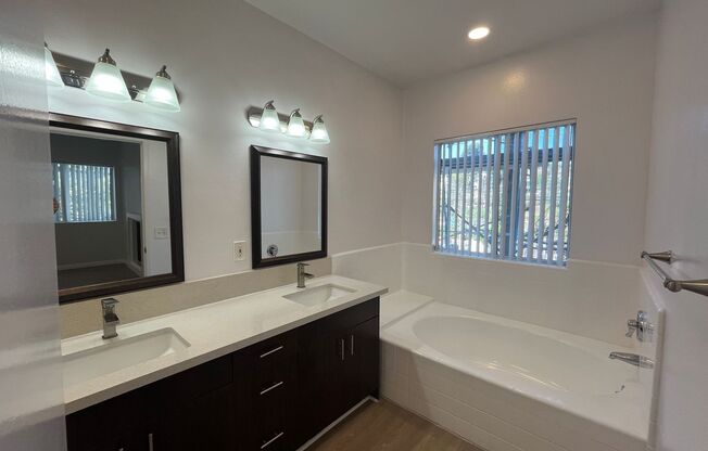 3 beds, 2 baths, 1,250 sqft, $3,198, Unit 102