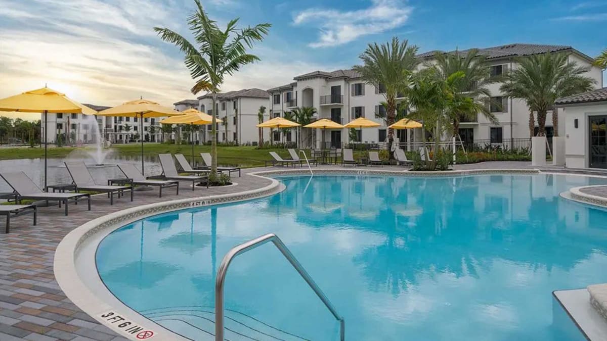 Pool at Portofino Vineyards, Fort Myers, FL