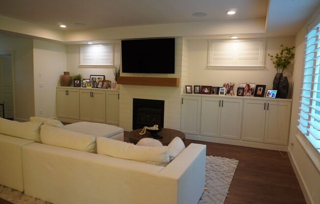 Beautiful Heritage Home built by New Tradition Homes for Lease - 8400 NE 168th Ave