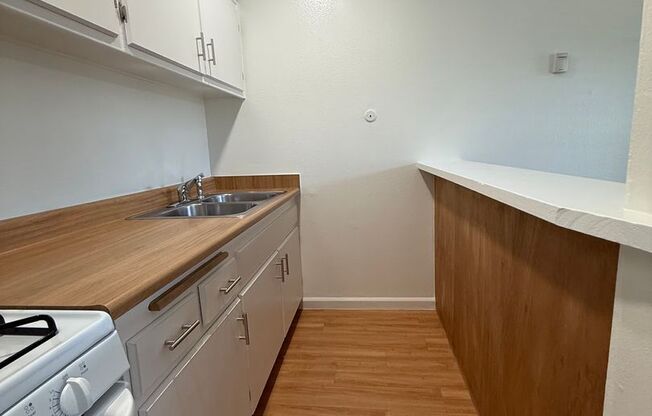 1 bed, 1 bath, 525 sqft, $1,795, Unit 9181-9