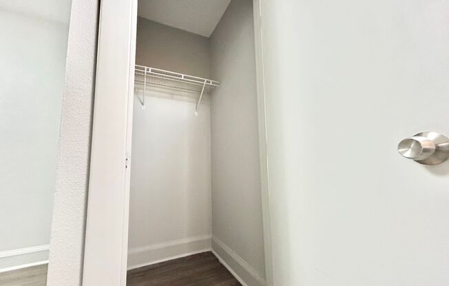 Studio, 1 bath, 189 sqft, $995, Unit 105