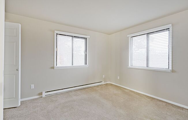 2 beds, 1 bath, 800 sqft, $1,099, Unit 855 - 11