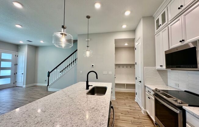 Energy-efficient, 3 Bed, 2.5 Bath Townhome in the desirable community of Tidal Pointe at Southside!