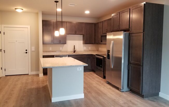 1 bed, 1 bath, 785 sqft, $1,395, Unit 124-109